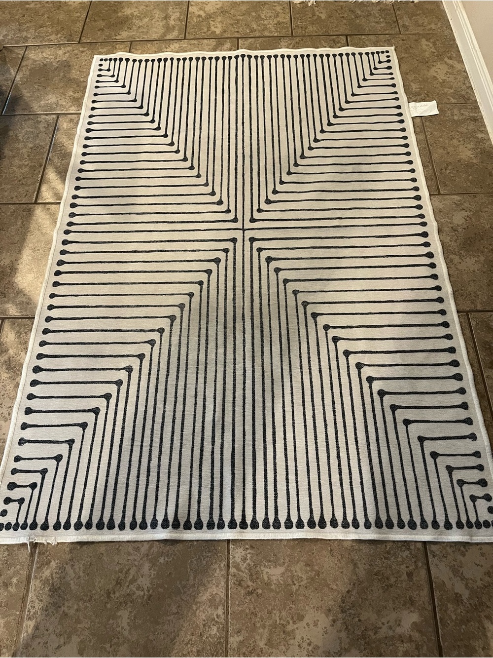 Ruggable Inkdrop black & ivory Jonathan Adler rug - Picture 3 of 10